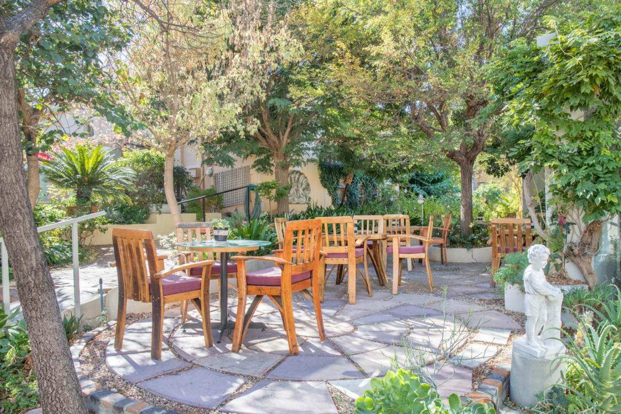 Montagu Country Hotel Exterior photo