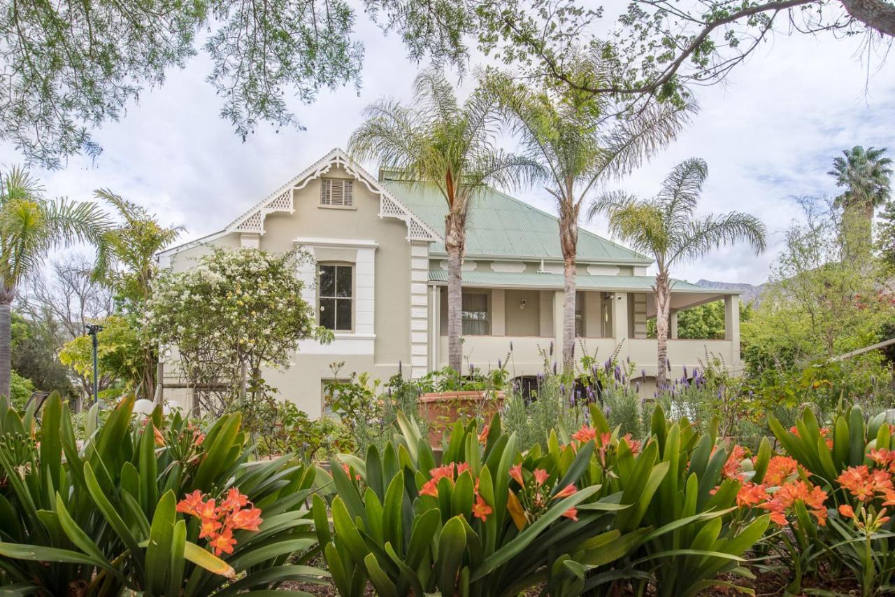Montagu Country Hotel Exterior photo
