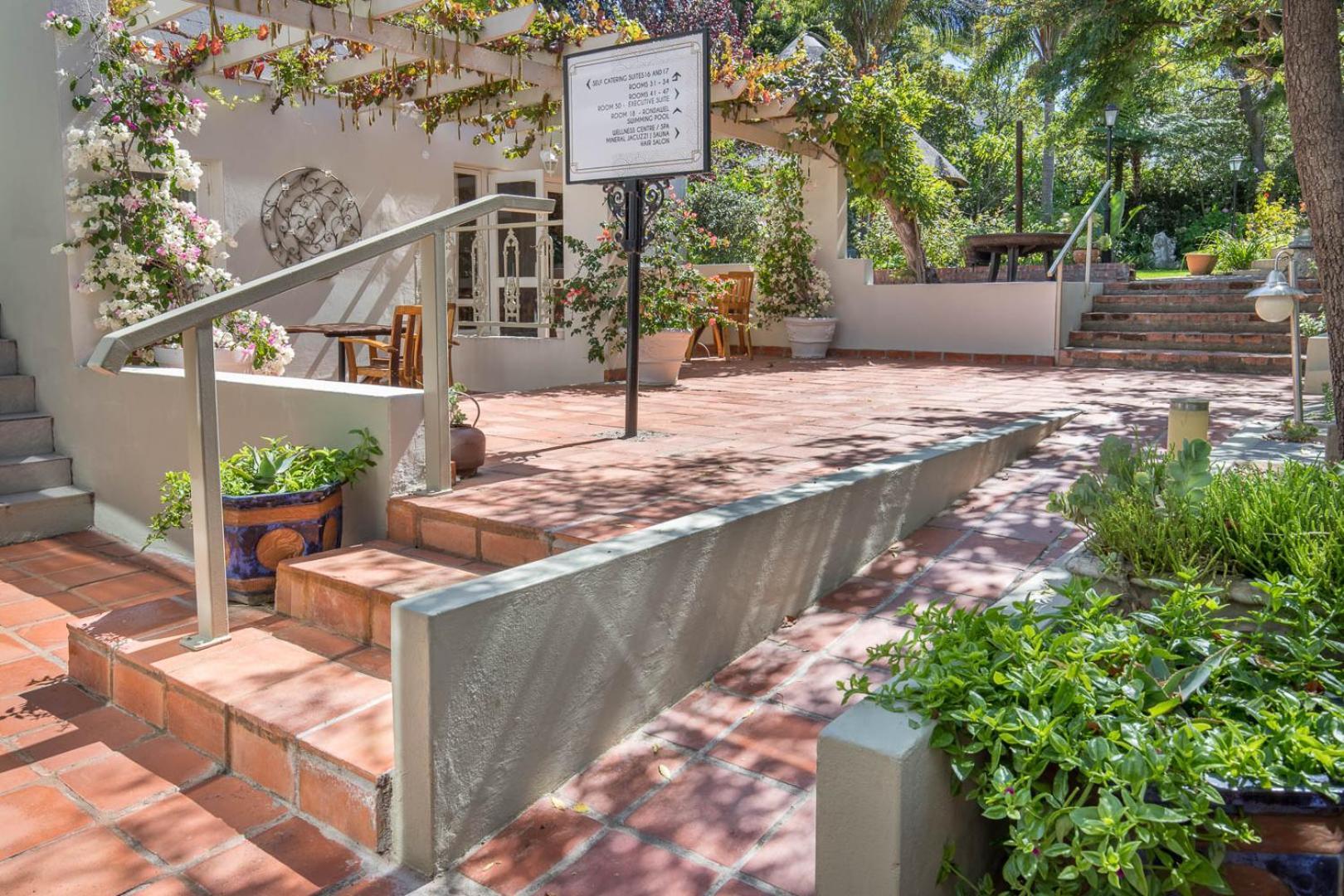 Montagu Country Hotel Exterior photo